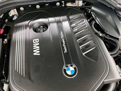 Used 2019 BMW 640i Gran Turismo xDrive w/ M Sport Package AWD/4WD image 32