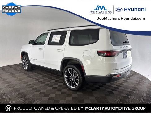 Used 2022 Jeep Wagoneer Series III w/ Premium Group I image 9