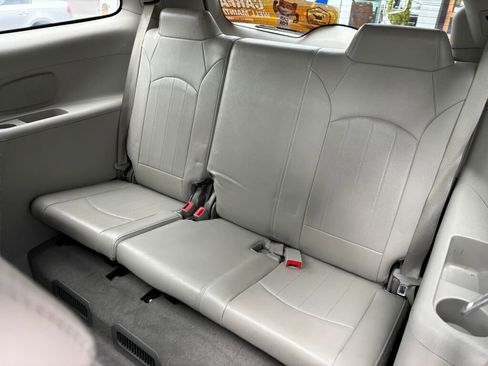 Used 2017 Buick Enclave Premium w/ Experience Buick Package image 19