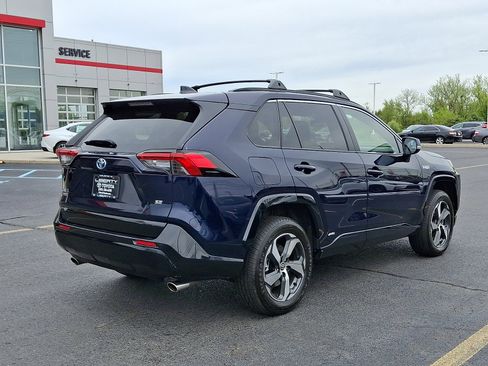 Used 2023 Toyota RAV4 SE w/ Weather & Moonroof Package AWD/4WD image 6