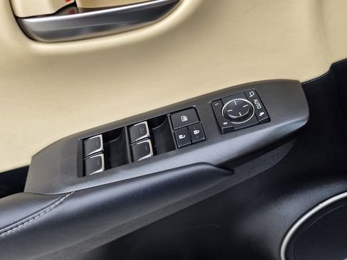 Used 2018 Lexus NX 300 FWD image 17