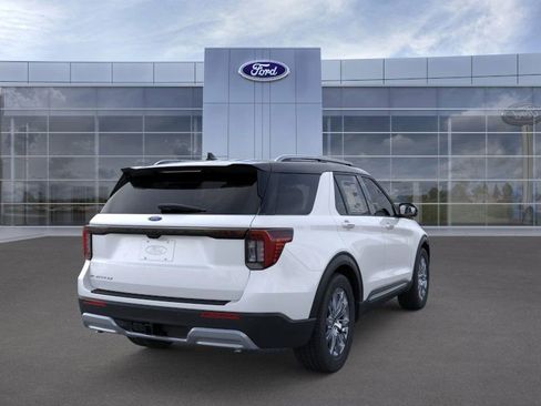 New 2026 Ford Explorer Platinum image 8