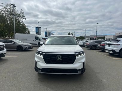 Used 2025 Honda Pilot Elite