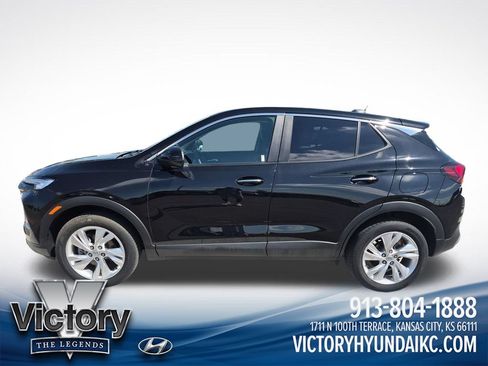Used 2024 Buick Encore GX Preferred w/ Comfort Package AWD/4WD image 2