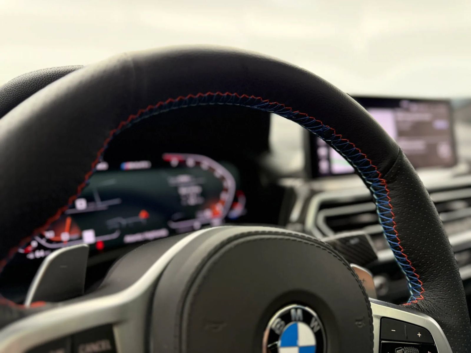 Used 2023 BMW X4 M40i AWD/4WD image 52