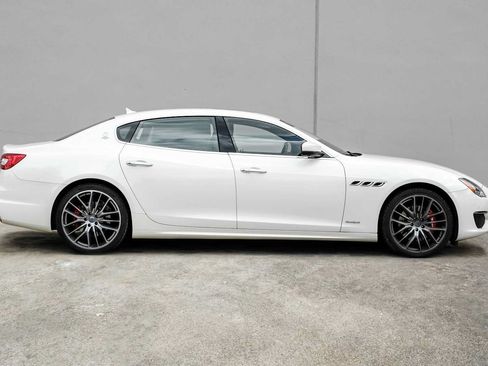 Used 2018 Maserati Quattroporte S GranSport Q4 AWD/4WD image 8