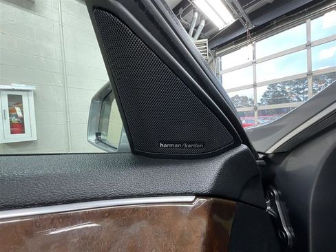 Used 2012 Mercedes-Benz E 350 Sedan image 19