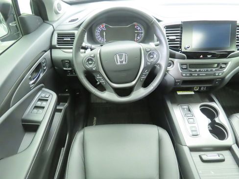 Used 2023 Honda Ridgeline RTL-E image 10