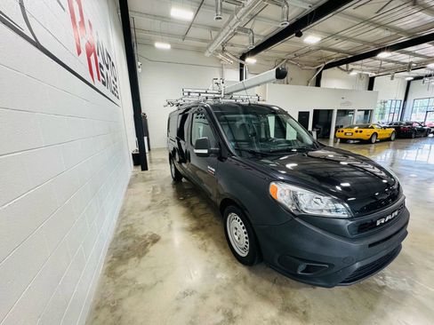 Used 2019 RAM ProMaster City Tradesman image 5
