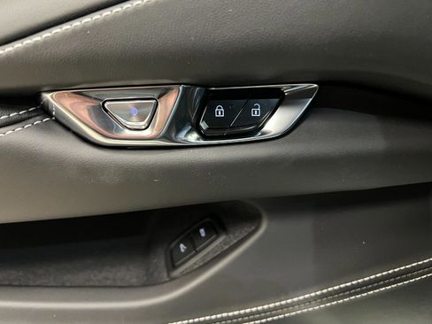 New 2026 Chevrolet Corvette Stingray Premium Cpe w/ Z51 Performance Package image 71