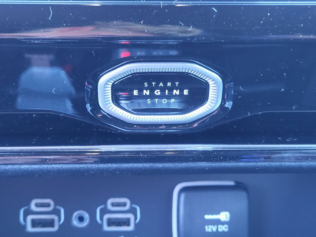 New 2026 Jeep Grand Cherokee Altitude AWD/4WD image 25
