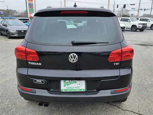 Used 2017 Volkswagen Tiguan Wolfsburg Edition image 7