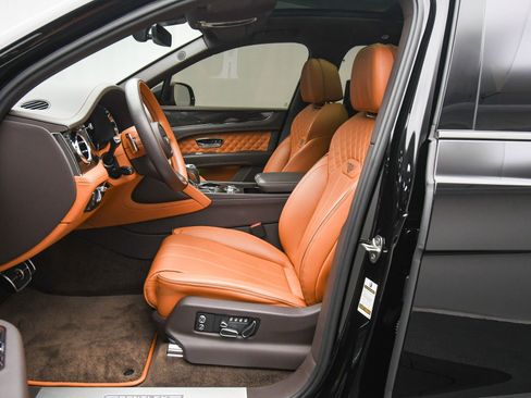 Certified 2022 Bentley Bentayga image 20