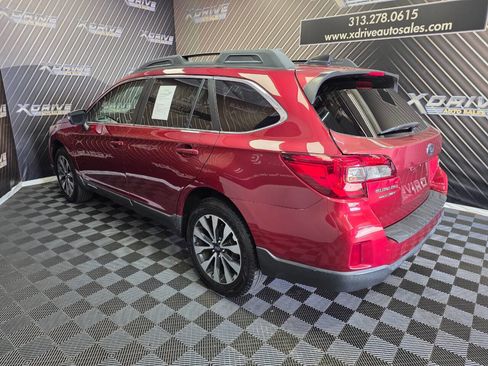 Used 2016 Subaru Outback 2.5i Limited image 9