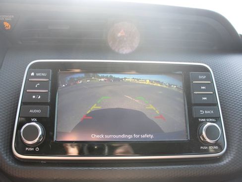 Used 2021 Nissan Kicks S image 31