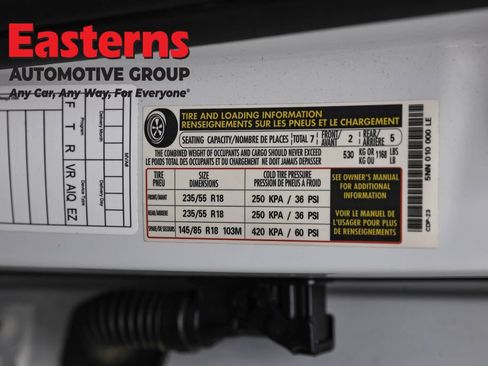 Used 2024 Volkswagen Tiguan SE image 33