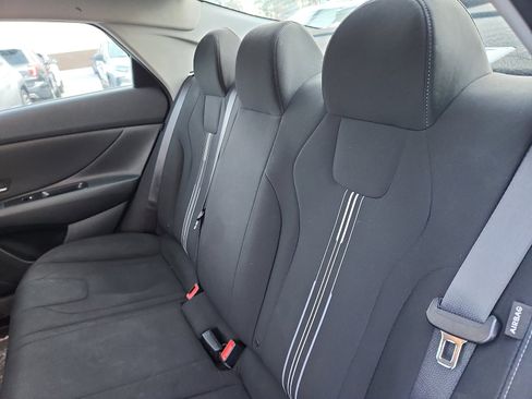 Used 2024 Hyundai Elantra SEL image 25