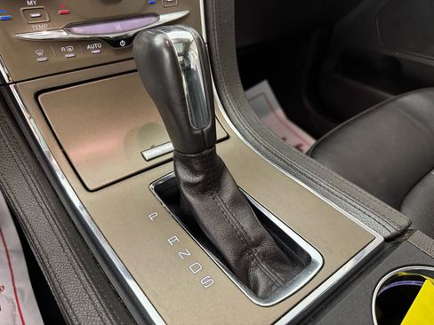 Used 2015 Lincoln MKX AWD w/ Equipment Group 102A image 23