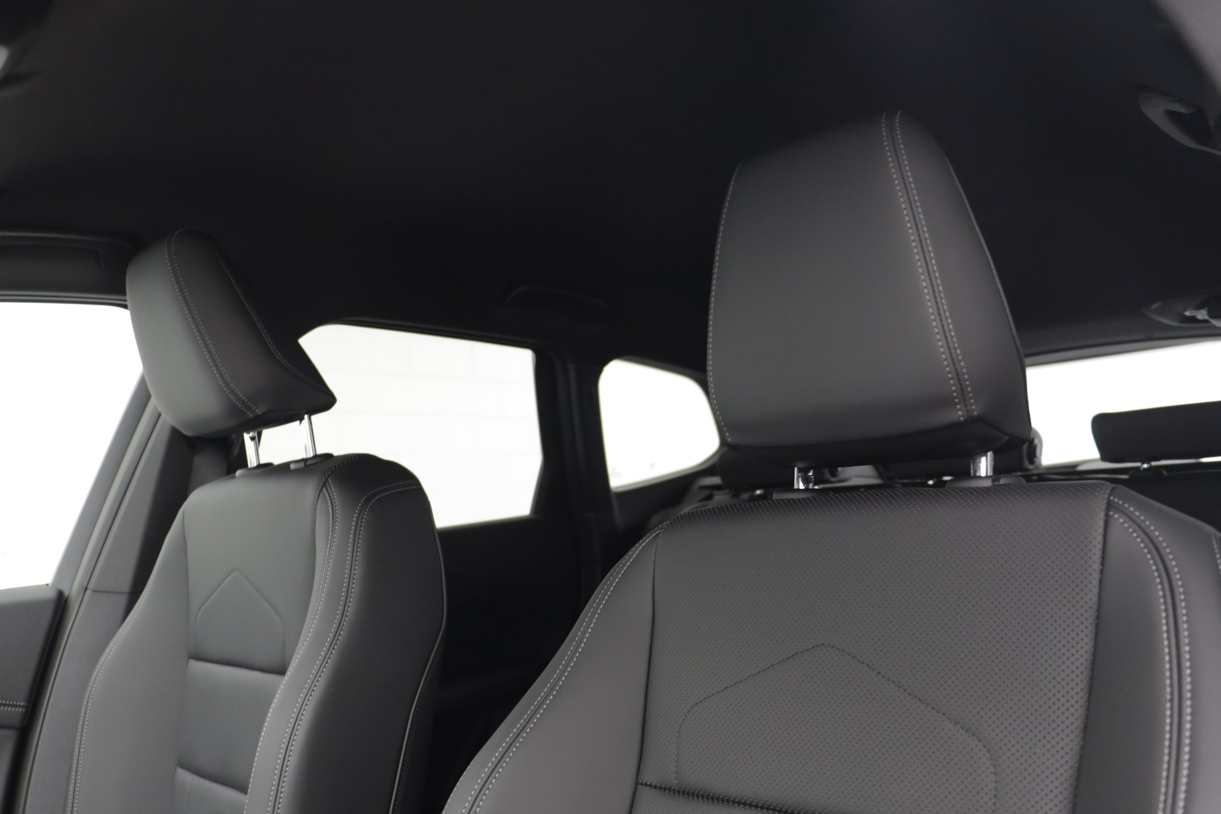 New 2026 BMW X1 xDrive28i AWD/4WD image 13