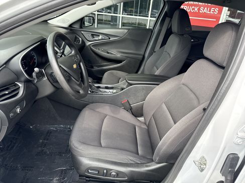 Used 2024 Chevrolet Malibu LT FWD image 15