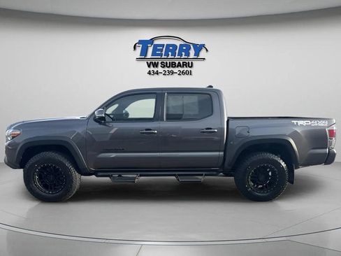Used 2020 Toyota Tacoma TRD Off-Road w/ Technology Package image 2