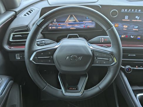 Used 2024 Chevrolet Traverse Z71 w/ Enhanced Driving Package image 27