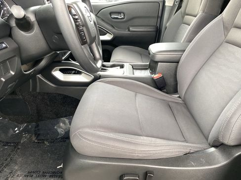 Certified 2023 Nissan Frontier SV RWD image 26