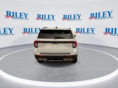 New 2026 Ford Explorer Active w/ Active Comfort Package image 7