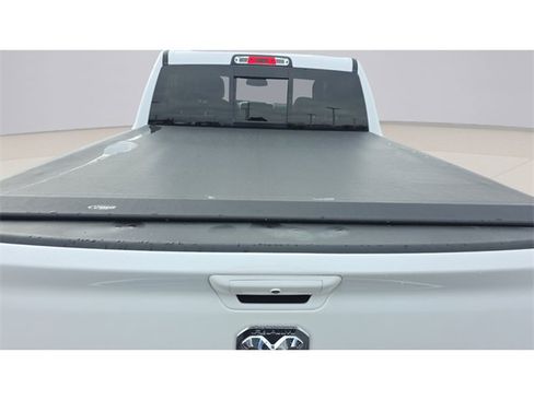 Used 2019 RAM 1500 Laramie image 9