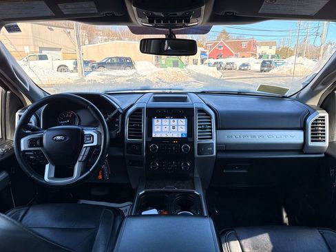 Used 2017 Ford F350 Lariat w/ Chrome Package image 17