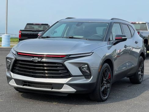 Used 2023 Chevrolet Blazer LT AWD/4WD image 41
