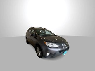 Used 2015 Toyota RAV4 XLE video 2