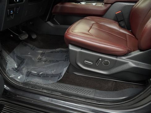 Used 2023 Ford Expedition Max Limited image 43