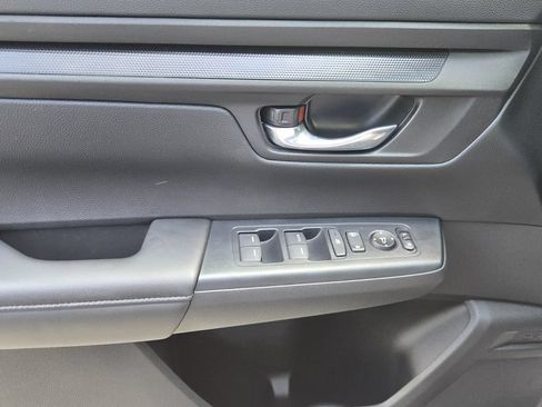 Certified 2025 Honda CR-V LX image 25