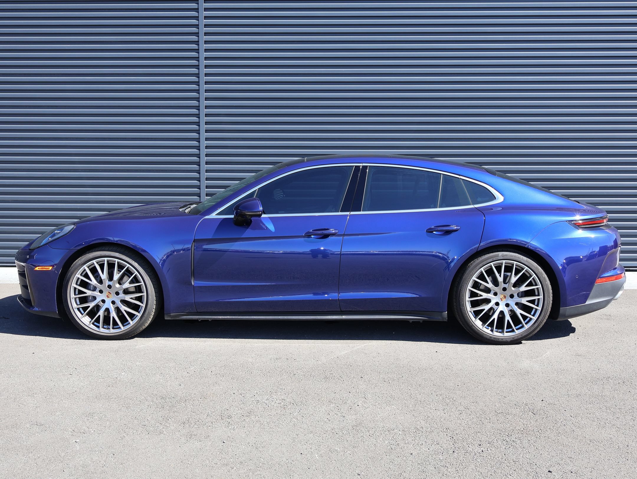 Certified 2024 Porsche Panamera 4 AWD/4WD image 2