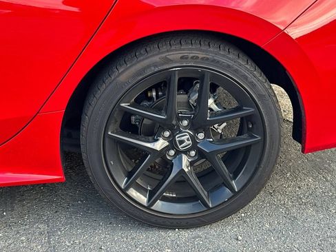 Used 2025 Honda Civic Sport image 4