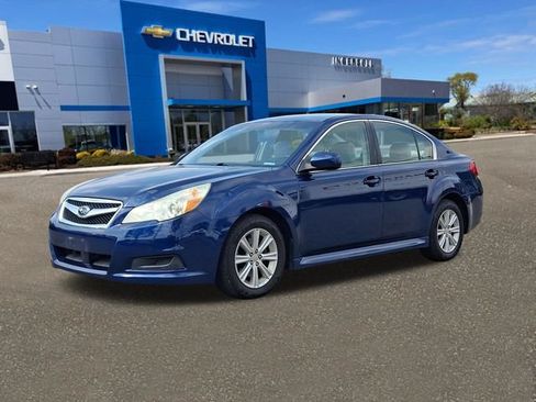 Used 2010 Subaru Legacy 2.5i Premium AWD/4WD image 34