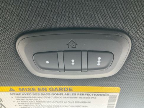 New 2026 Chrysler Pacifica Limited w/ S Appearance Package image 38