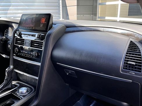 Used 2024 INFINITI QX80 Luxe AWD/4WD image 16