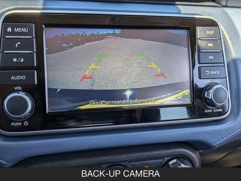 Used 2025 Nissan Versa SV FWD image 21