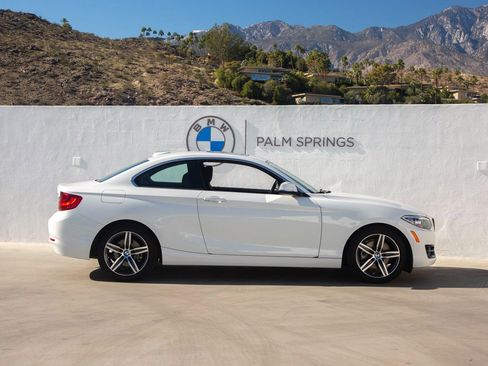 Used 2017 BMW 230i Coupe image 6
