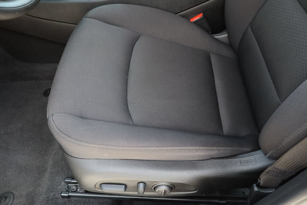 Used 2025 Chevrolet Malibu LT FWD image 21