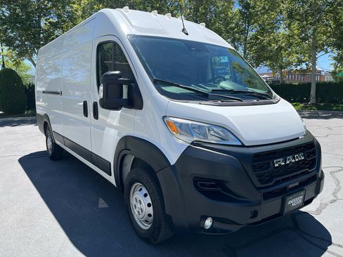 Used 2023 RAM ProMaster 3500 w/ Driver Convenience Group FWD image 5