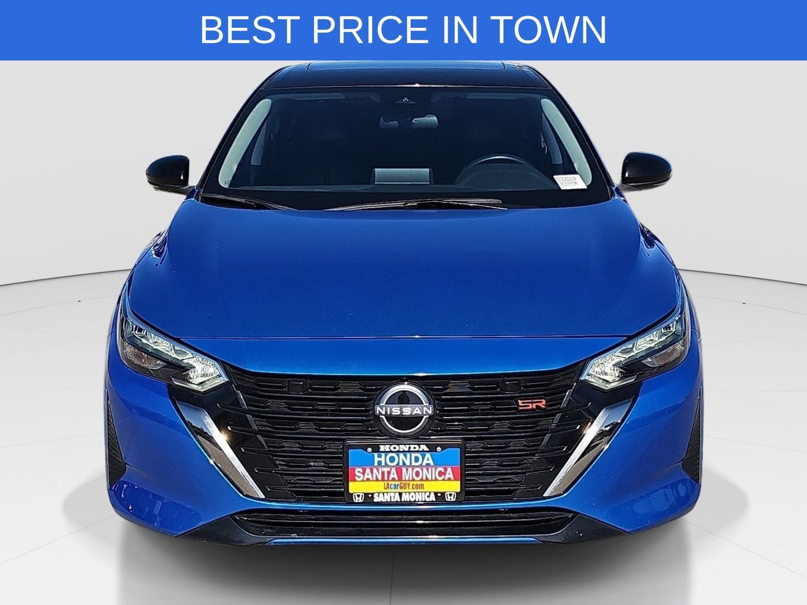 Used 2025 Nissan Sentra SR w/ SR Premium Package FWD image 2