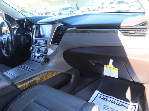 Used 2017 GMC Yukon XL Denali w/ Open Road Package image 39