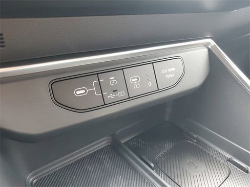 New 2026 Kia Carnival SX Prestige image 36