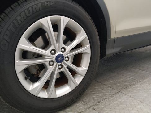 Used 2017 Ford Escape SE w/ Equipment Group 201A FWD image 31