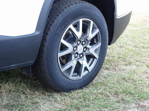 Used 2023 GMC Acadia SLE w/ Driver Convenience Package image 32