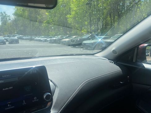 Used 2025 Nissan Sentra SV image 30