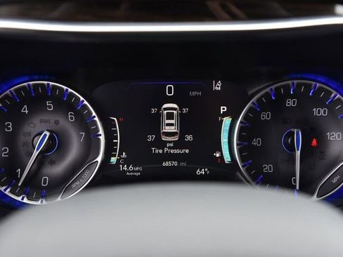 Used 2023 Chrysler Pacifica Limited FWD image 12